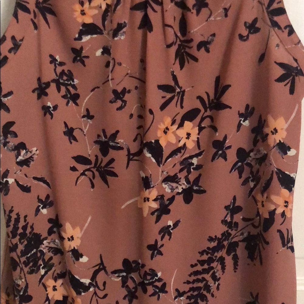 Pink flower blouse - Picture 2 of 3
